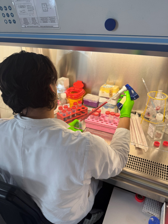 A. U. Valverde in the laboratory.