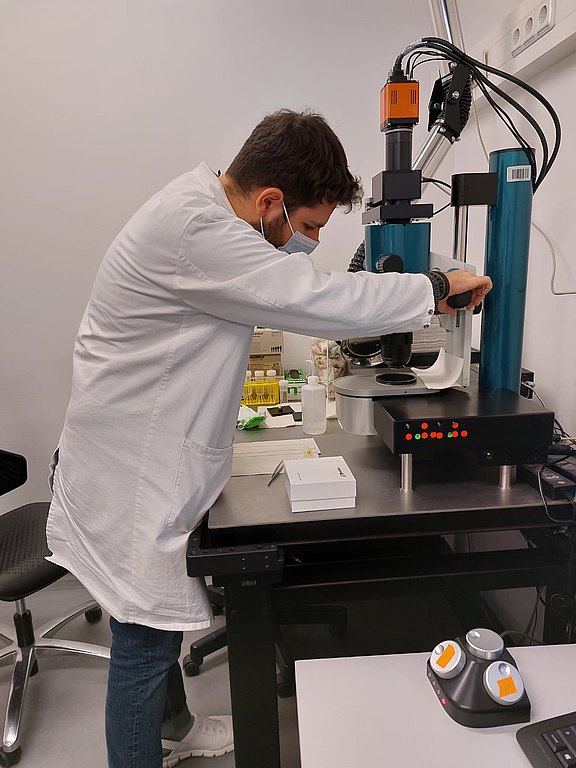 Gavriil Ioannidis at the laboratory