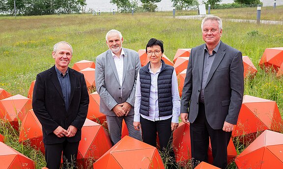 Vorstand und Geschäftsführerin des Vereins